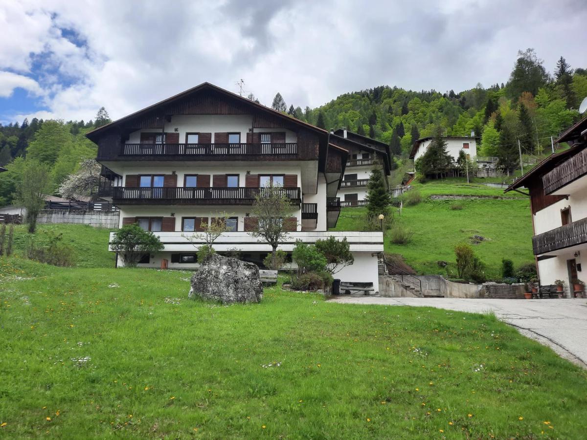 Appartamenti Dolomiti Colcerver ภายนอก รูปภาพ